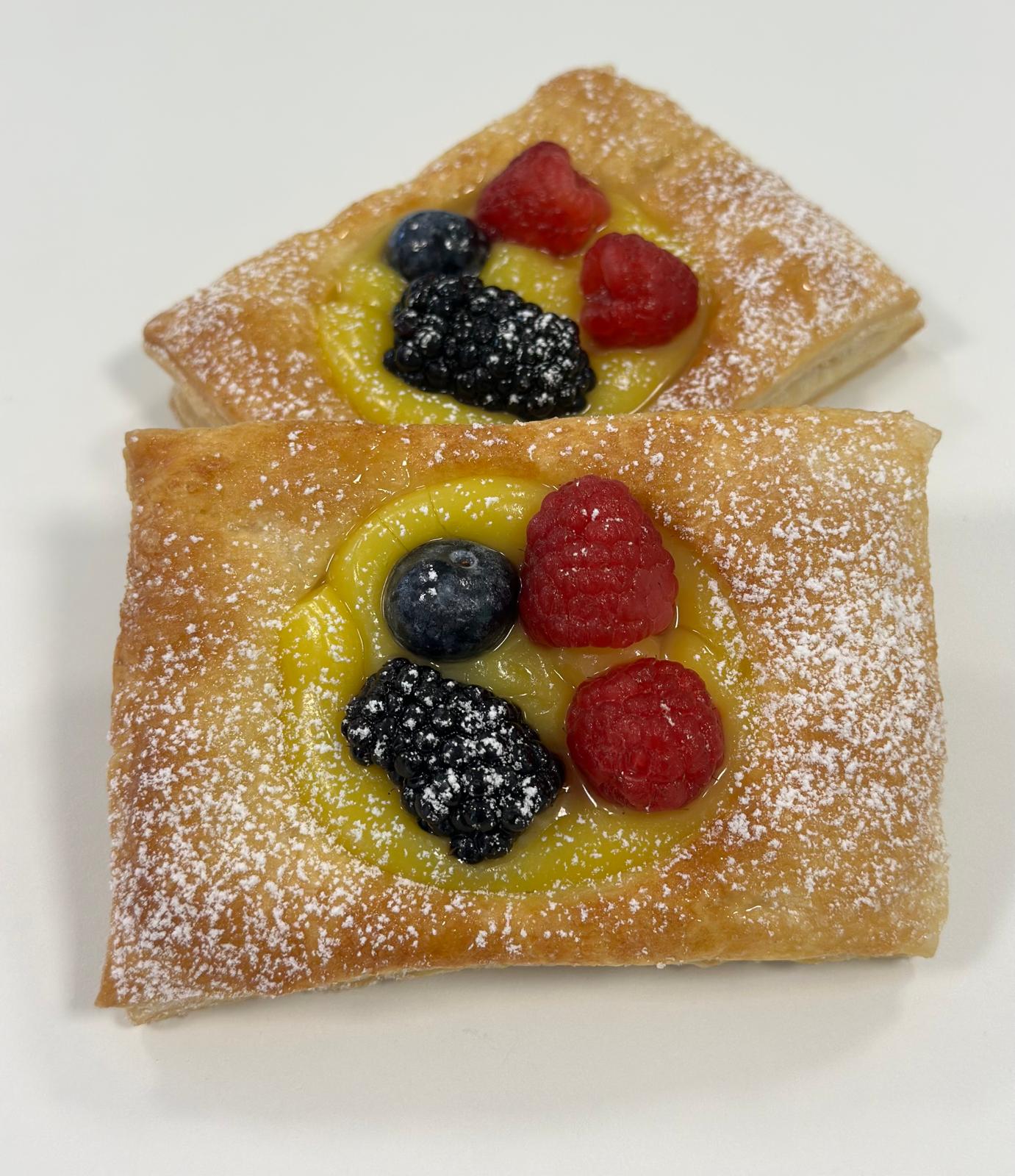 SFOGLIATINE ALLA CREMA E LAMPONI